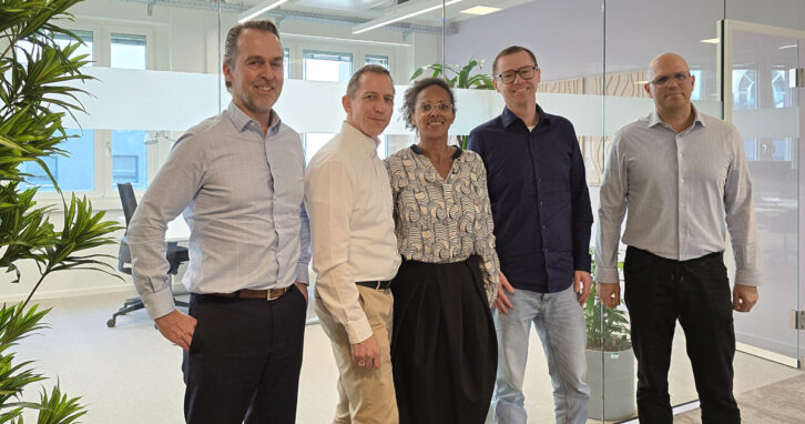 Die Mitglieder des Zertifizierungsausschusses zur KI-Lizenz für Pressespiegelerstellung