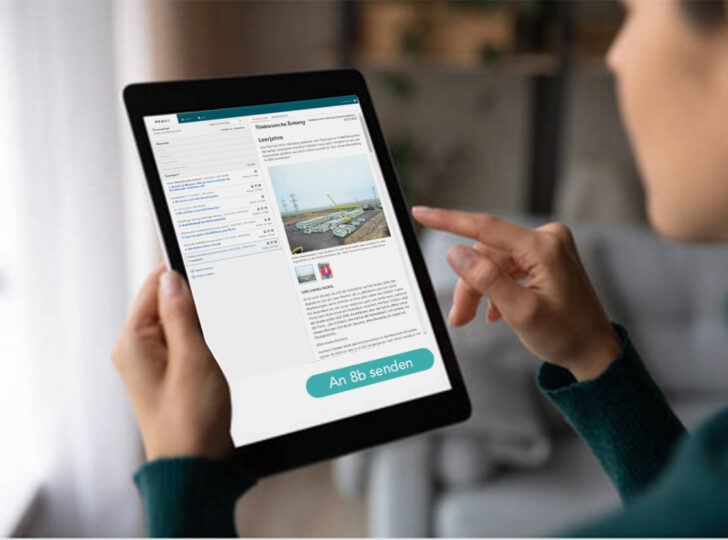Überall nutzen – Das Presseportal für Schulen Frau mit Tablet nutzt das Presseportal für Schulen
